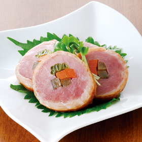 紅茶鴨ジャンボ三色巻 550g(カットなし) 19601  ★12月限定 販売期間終了
