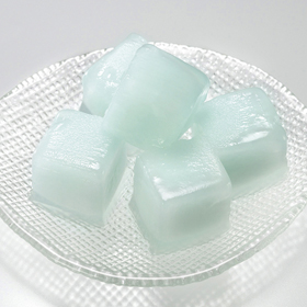 葛あいす(キューブ型)ラムネ 1kg(約60個入) X613927