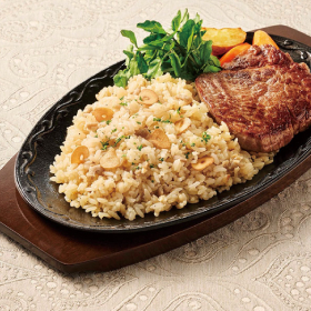 ガーリックライス（牛肉入り） C06 X027872